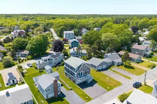 35 Shore Dr, Mattapoisett, MA 02739 - Photo 4