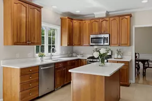 21 Seaver Farm Ln, Grafton, MA 01560 - Photo 14