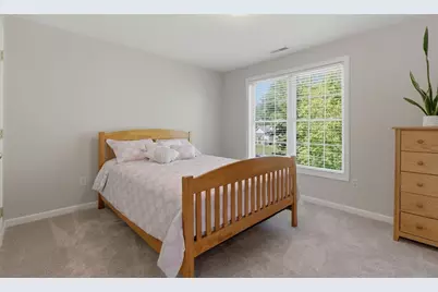 21 Seaver Farm Ln, Grafton, MA 01560 - Photo 40