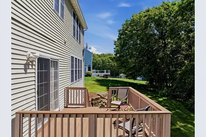 21 Seaver Farm Ln, Grafton, MA 01560 - Photo 6
