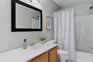 21 Seaver Farm Ln, Grafton, MA 01560 - Photo 38