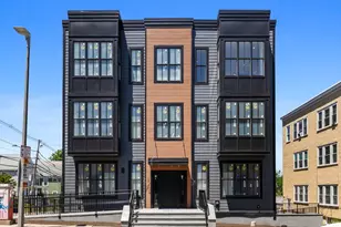 4471 Washington St, Boston, MA 02131 - Photo 28