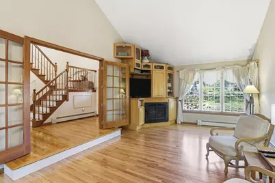 25 Thomas Pl, Leominster, MA 01453 - Photo 6