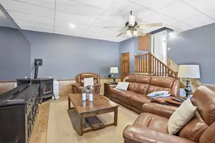25 Thomas Pl, Leominster, MA 01453 - Photo 16