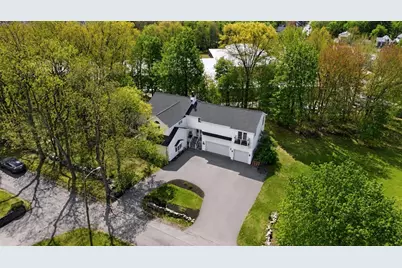 25 Thomas Pl, Leominster, MA 01453 - Photo 4