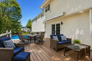 25 Thomas Pl, Leominster, MA 01453 - Photo 34
