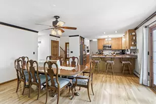 25 Thomas Pl, Leominster, MA 01453 - Photo 8