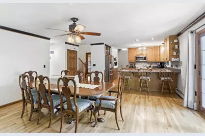25 Thomas Pl, Leominster, MA 01453 - Photo 8
