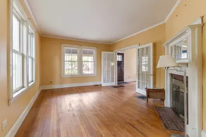 24 Mt Vernon St, Reading, MA 01867 - Photo 8