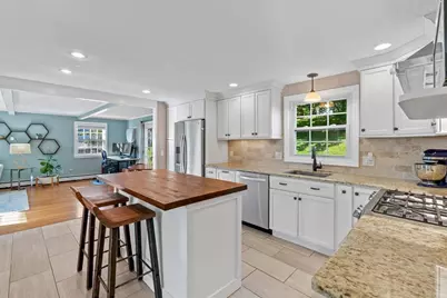17 Old Wood Road, Framingham, MA 01701 - Photo 4