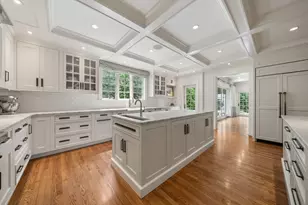 25 Kenilworth Rd, Wellesley, MA 02482 - Photo 10