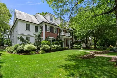 25 Kenilworth Road, Wellesley, MA 02482 - Photo 2