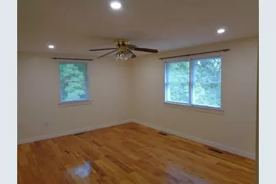 4 Minuteman Dr #1, Bedford, MA 01730 - Photo 8
