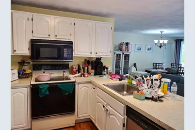 4 Minuteman Dr #1, Bedford, MA 01730 - Photo 2