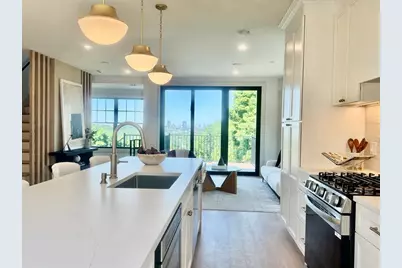 142 Metropolitan #PH, Boston, MA 02131 - Photo 4