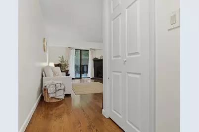 390 Broadway #L2, Somerville, MA 02145 - Photo 2