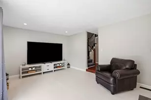 107 Patrick Rd, Tewksbury, MA 01876 - Photo 4