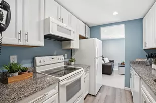 107 Patrick Rd, Tewksbury, MA 01876 - Photo 2