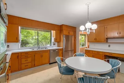 26 Arrowhead Rd, Weston, MA 02493 - Photo 8