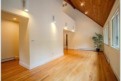 438 Merrimac St, Newburyport, MA 01950 - Photo 6