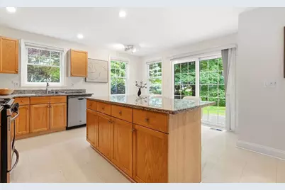 34 Pine Street #34, Newton, MA 02456 - Photo 16