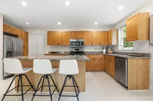 34 Pine St, Newton, MA 02456 - Photo 14