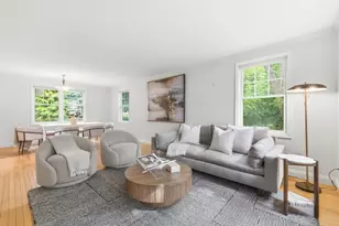 34 Pine St, Newton, MA 02456 - Photo 2