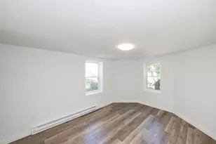 61 Rodney St, Worcester, MA 01605 - Photo 8