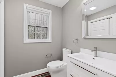 85 Pine St, Franklin, MA 02038 - Photo 8