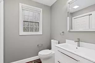 85 Pine St, Franklin, MA 02038 - Photo 8
