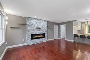 85 Pine St, Franklin, MA 02038 - Photo 2