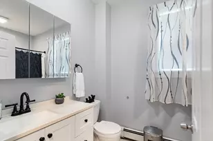 33 Warren St, Peabody, MA 01960 - Photo 14