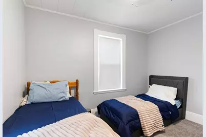 33 Warren St, Peabody, MA 01960 - Photo 10