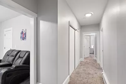 33 Warren St, Peabody, MA 01960 - Photo 8