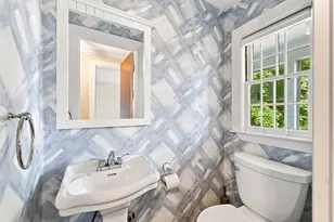 8 Carlson Cir, Boston, MA 02132 - Photo 8