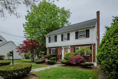 8 Carlson Circle, Boston, MA 02132 - Photo 2