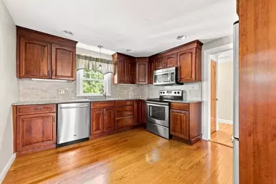 8 Carlson Circle, Boston, MA 02132 - Photo 6