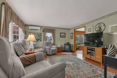 31 Fox Run Rd, Bellingham, MA 02019 - Photo 12