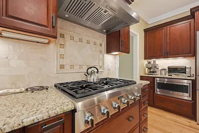 8 Douglas Dr, Mansfield, MA 02048 - Photo 18