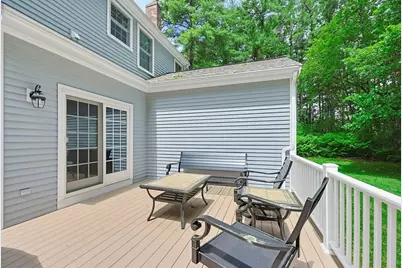 8 Douglas Dr, Mansfield, MA 02048 - Photo 4