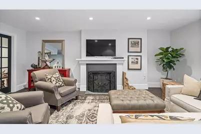 795 E 4th St, Boston, MA 02127 - Photo 28