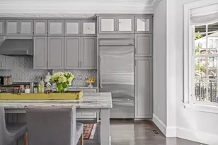 795 E 4th St, Boston, MA 02127 - Photo 8