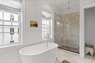 795 E 4th St, Boston, MA 02127 - Photo 16