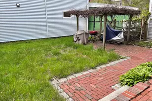 230 Hurley St, Cambridge, MA 02141 - Photo 14