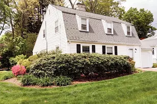 133 Winslow Rd, Newton, MA 02468 - Photo 2