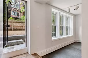93 Waltham St, Boston, MA 02118 - Photo 2