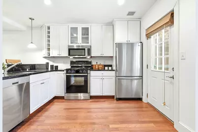 15 Belmont St #1, Boston, MA 02129 - Photo 8