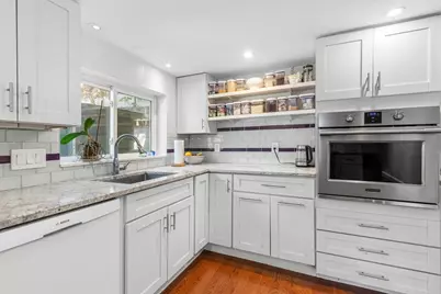 303 Lakeshore Dr, Marlborough, MA 01752 - Photo 6