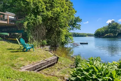 303 Lakeshore Dr, Marlborough, MA 01752 - Photo 4