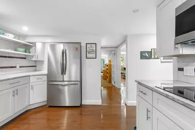 303 Lakeshore Dr, Marlborough, MA 01752 - Photo 10